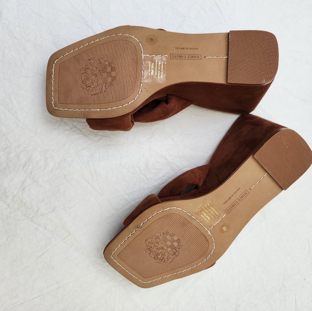 Vince Camuto Rennaya Wedge Sandal for Womens in Warm Caramel/Brown Size 8 - Picture 7 of 10